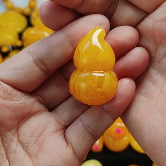 蜜蜡吊坠(赠链)未镶嵌