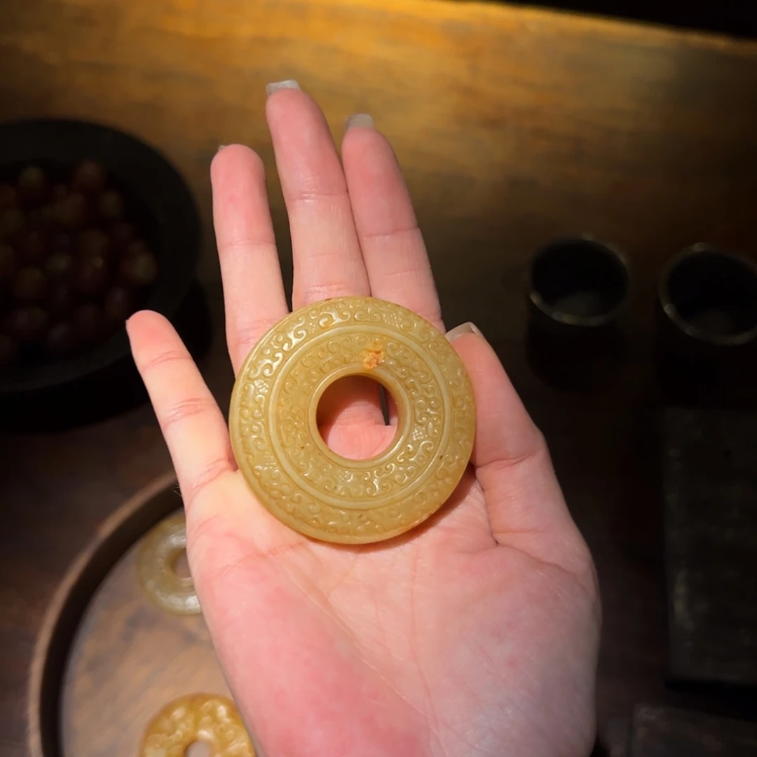 陶瓷。           陶瓷。