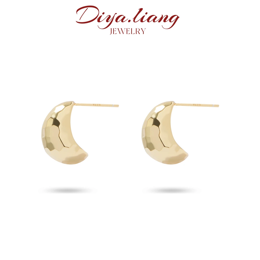 925银耳饰 梁雅帝新品【金锤纹小C胖月】设计款气质百搭纯银耳饰