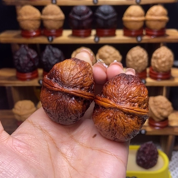 文玩核桃吊坠七彩30