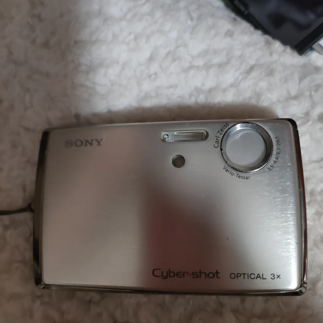95新 Sony/索尼 T33510万像素3倍光变配件齐全No退换