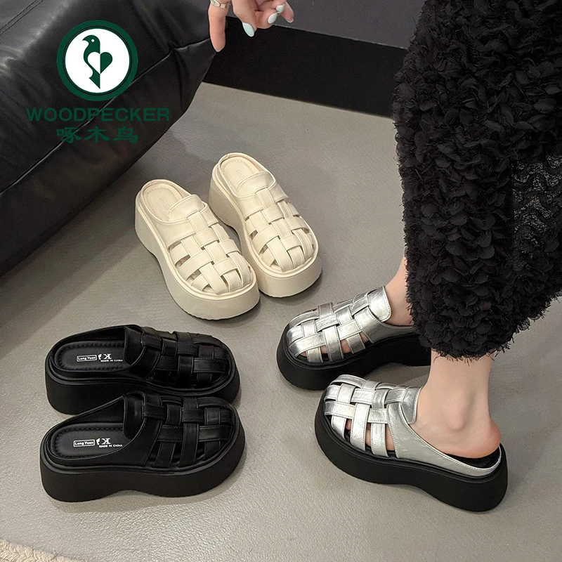 啄木鸟厚底包头半拖女鞋外穿2025夏季新款镂空编织增高罗马凉拖鞋