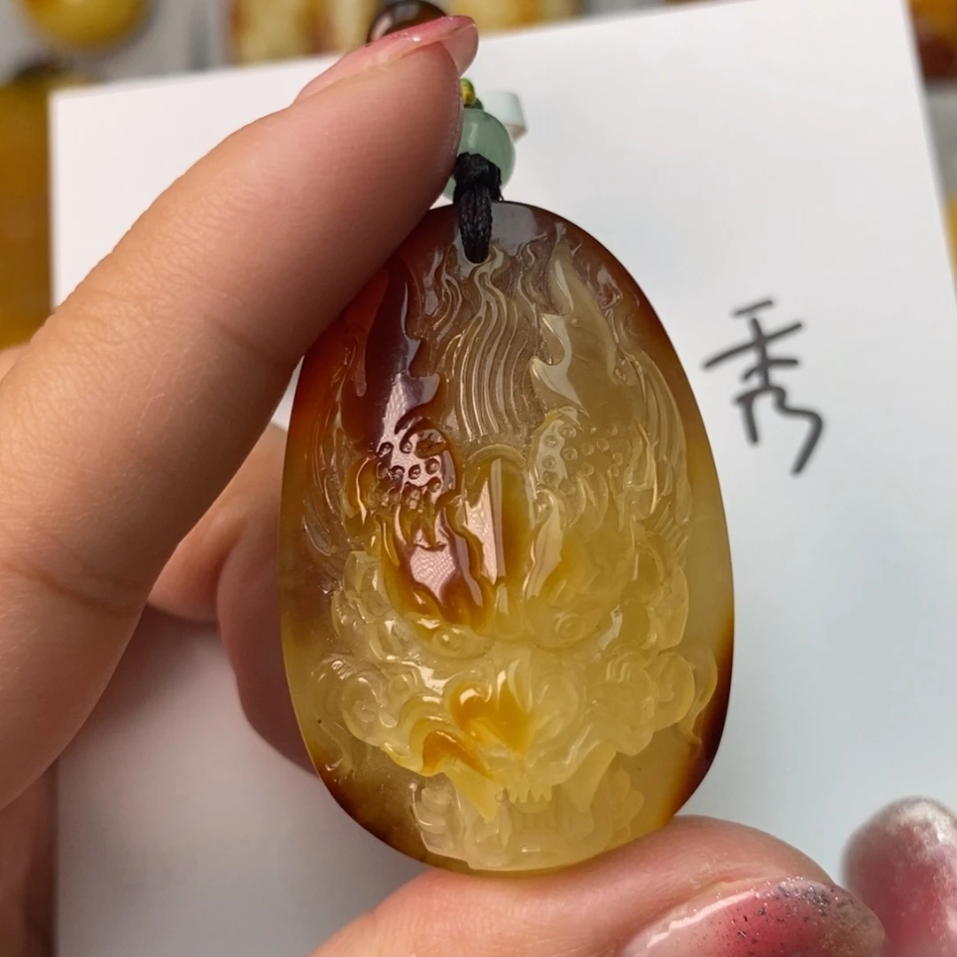 琥珀珠宝奇石未镶嵌