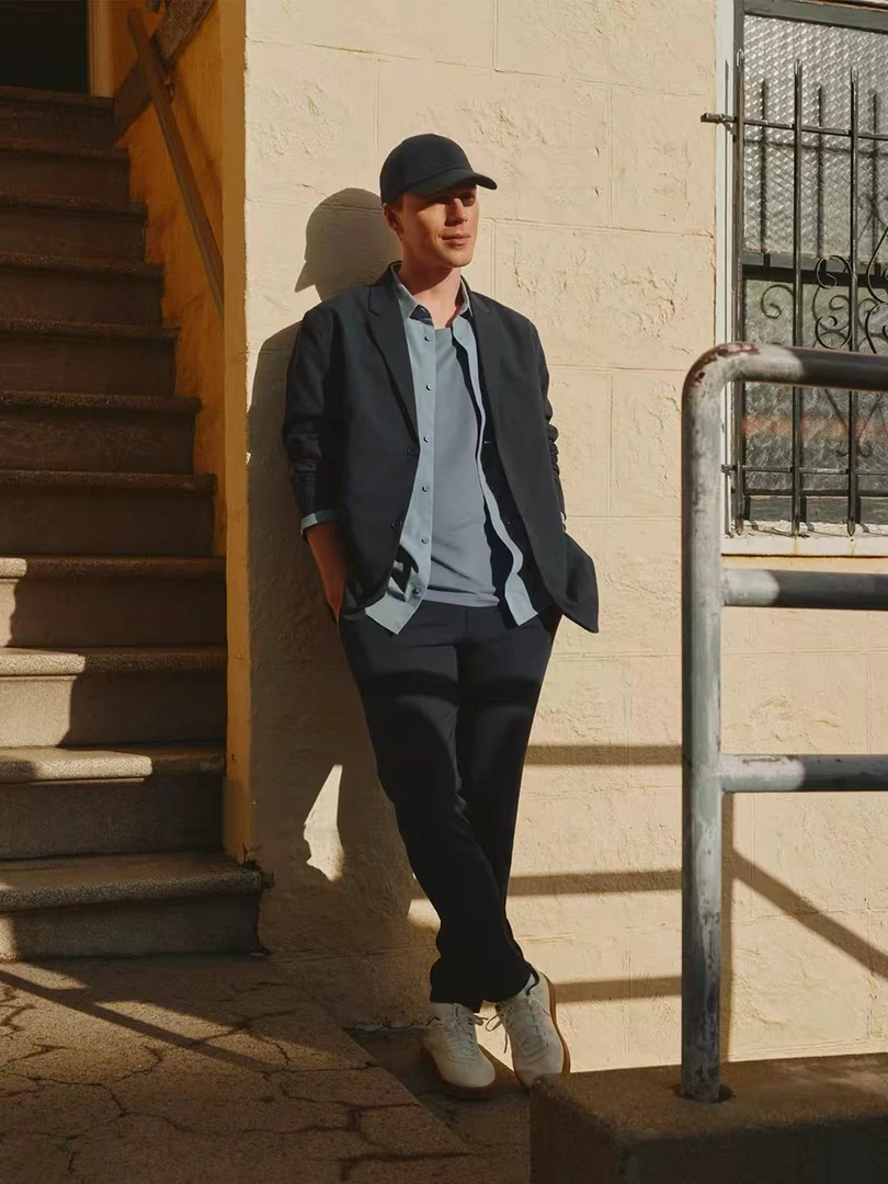 会呼吸的气孔纤维属于你的功能型男士衬衫通勤和休闲自由切换