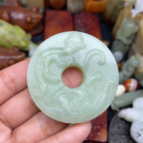 蛇纹石玉未镶嵌颈饰40