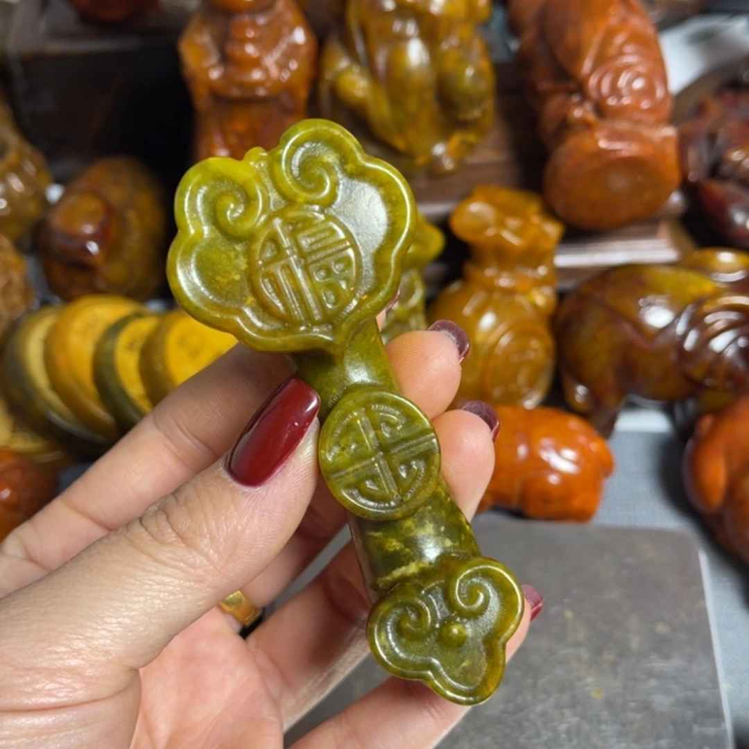 蛇纹石玉合金颈饰