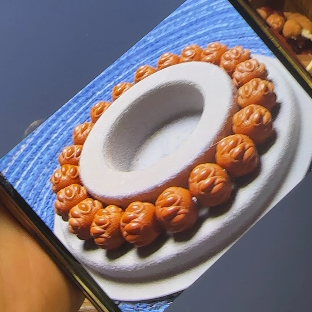 ****津猴头核桃吊坠吞噬