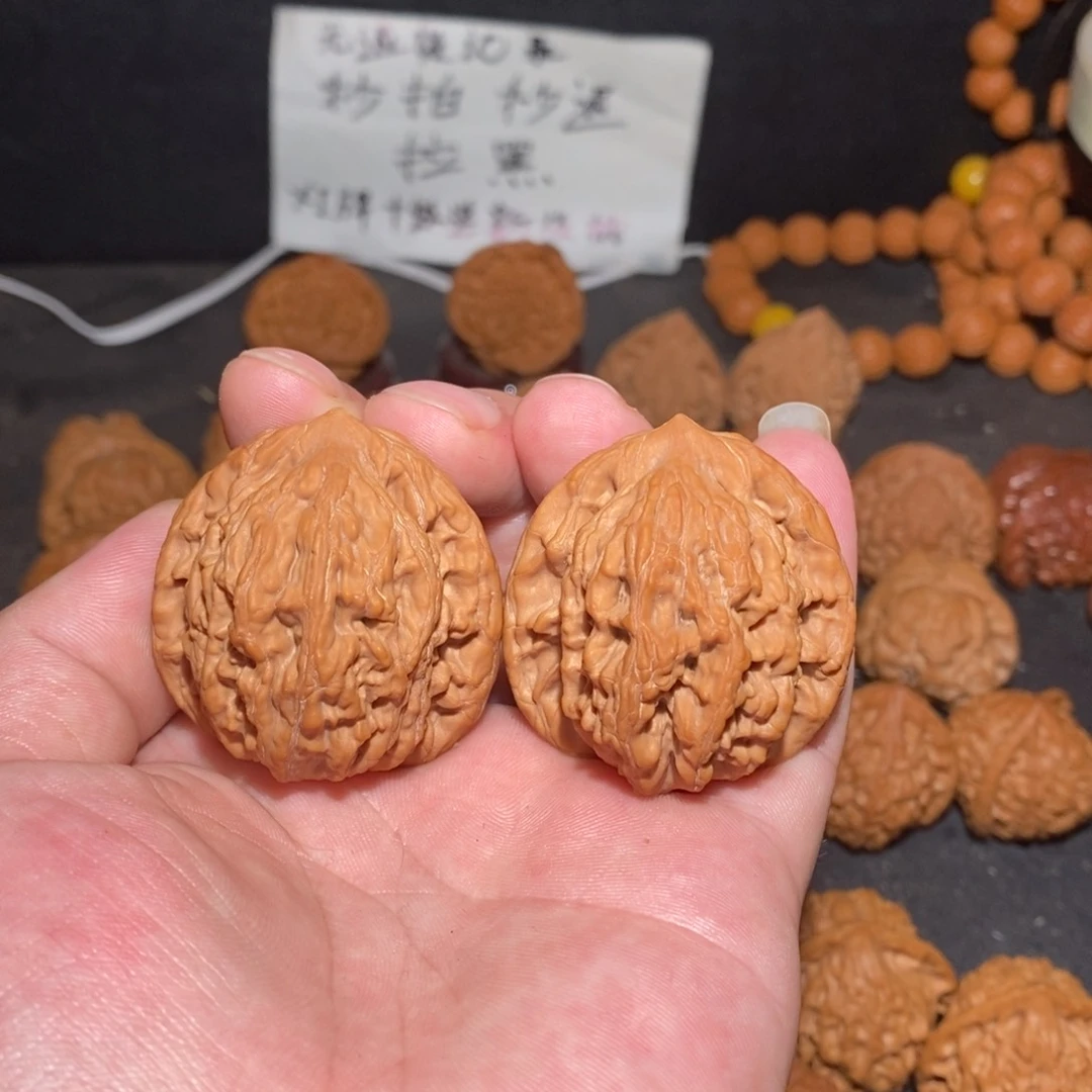 文玩核桃把件虎头