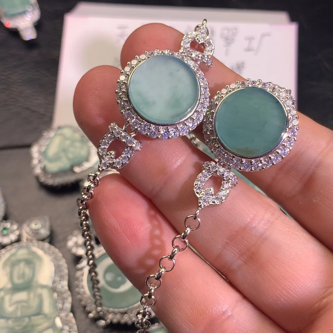 翡翠颈饰未镶嵌无事牌手链