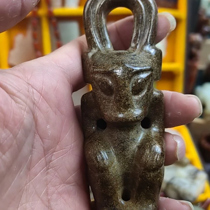 和田玉（糖玉）未镶嵌挂件