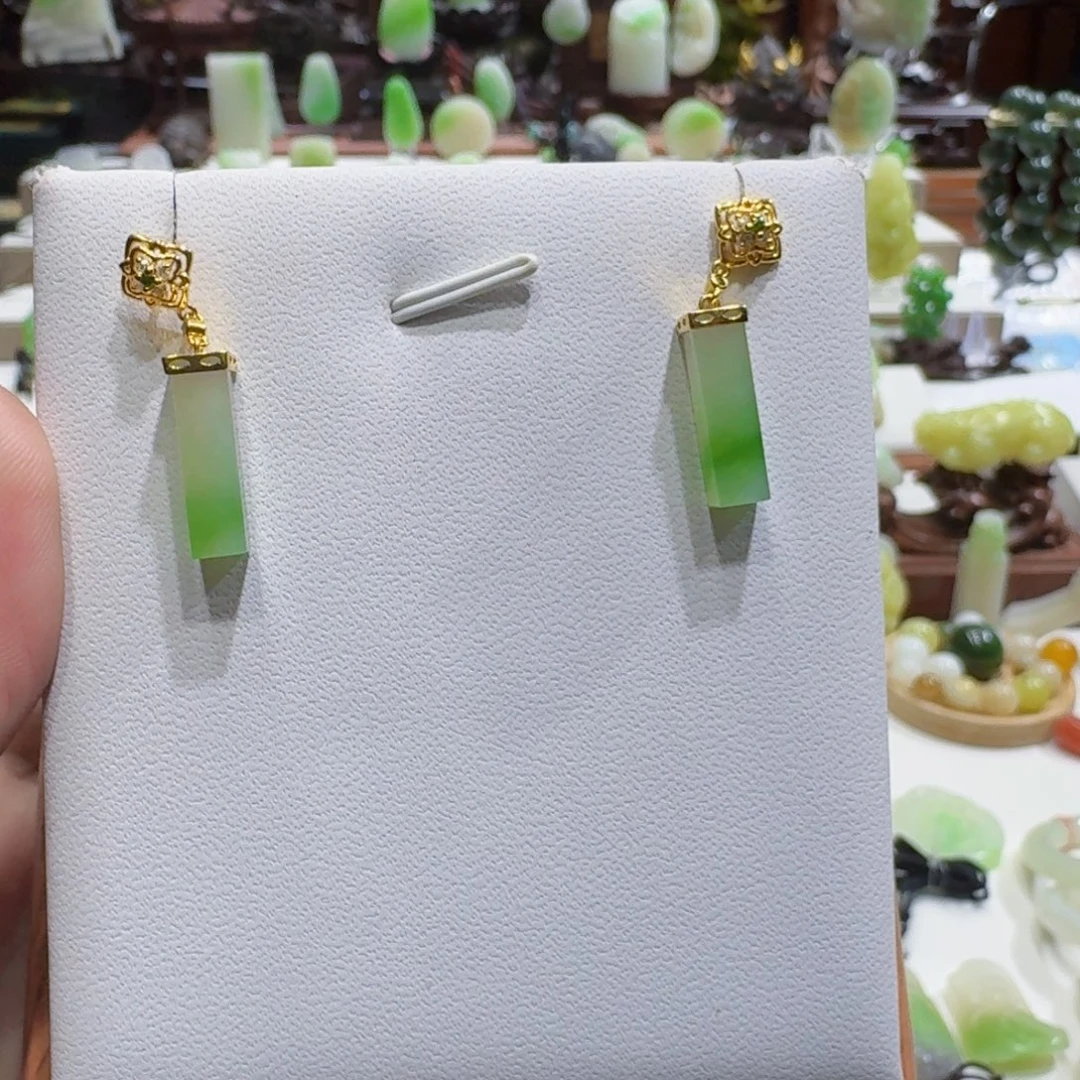 和田玉（翠青玉）18K金镶嵌挂件和田玉青海翠青18k金镶耳钉