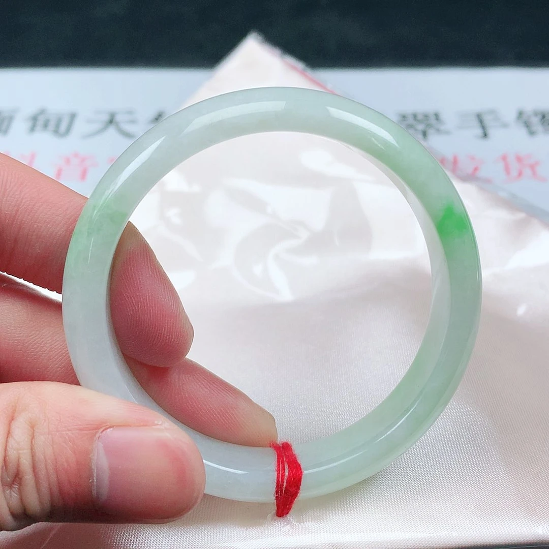翡翠手镯未镶嵌圈51