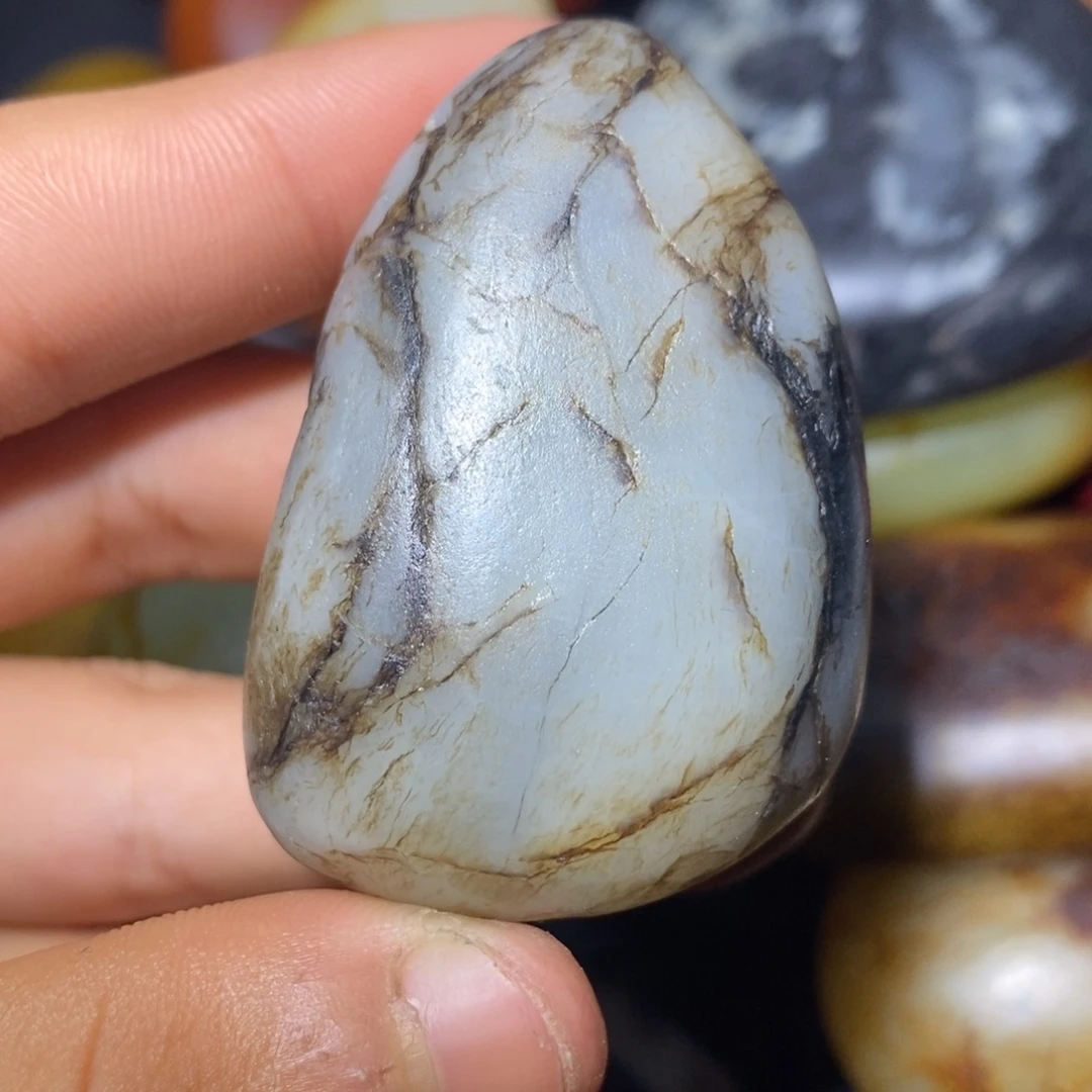 和田玉未镶嵌珠宝奇石