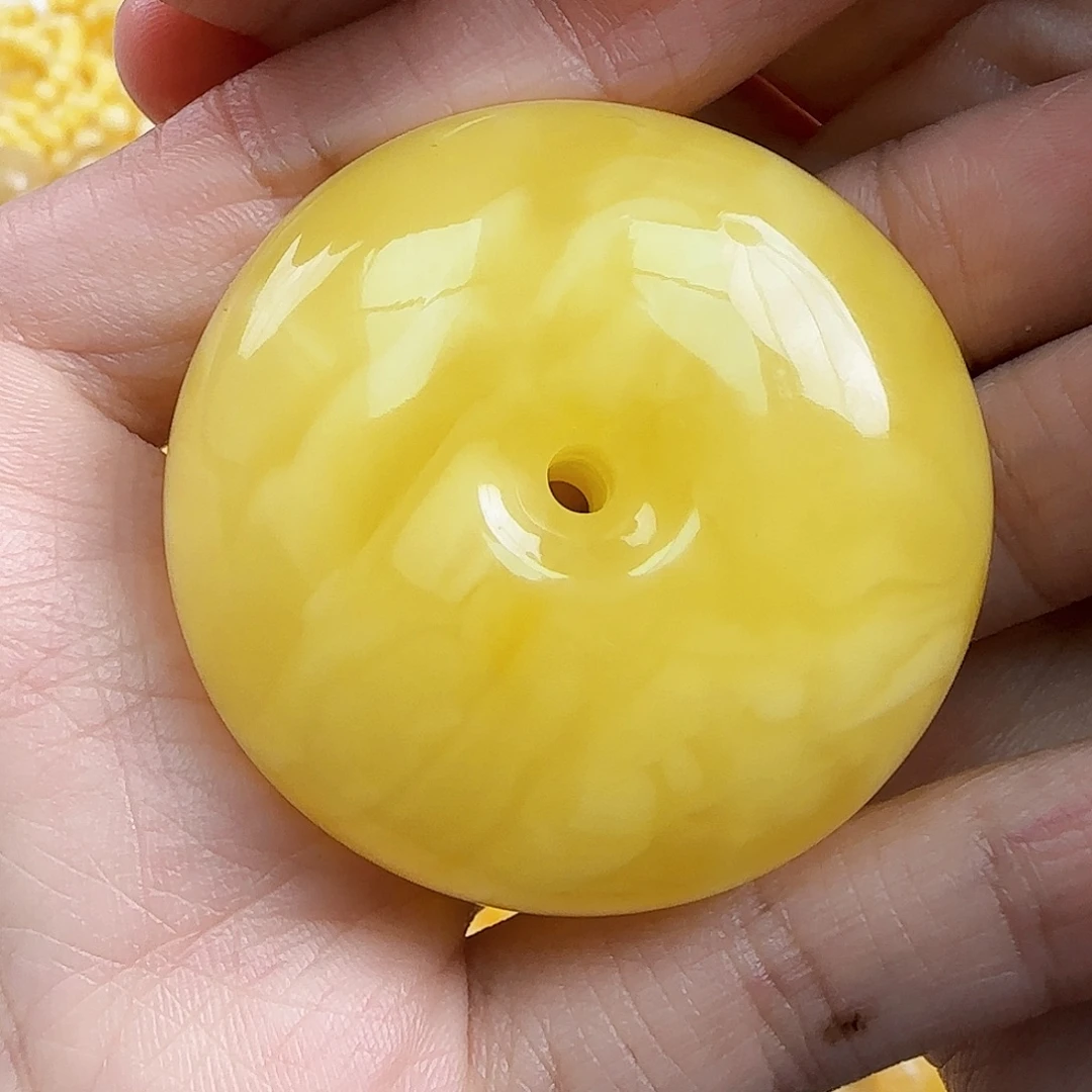 蜜蜡未镶嵌珠宝奇石