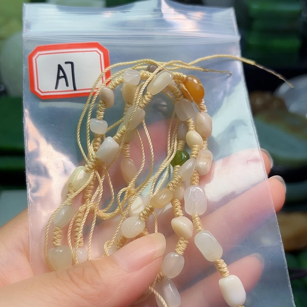 和田玉未镶嵌珠宝半成品