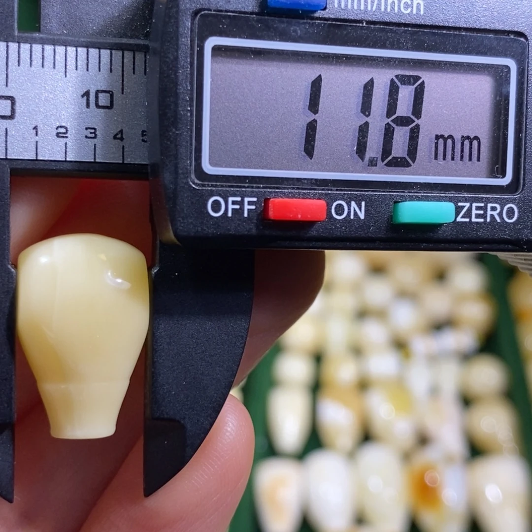 蜜蜡未镶嵌裸石配饰