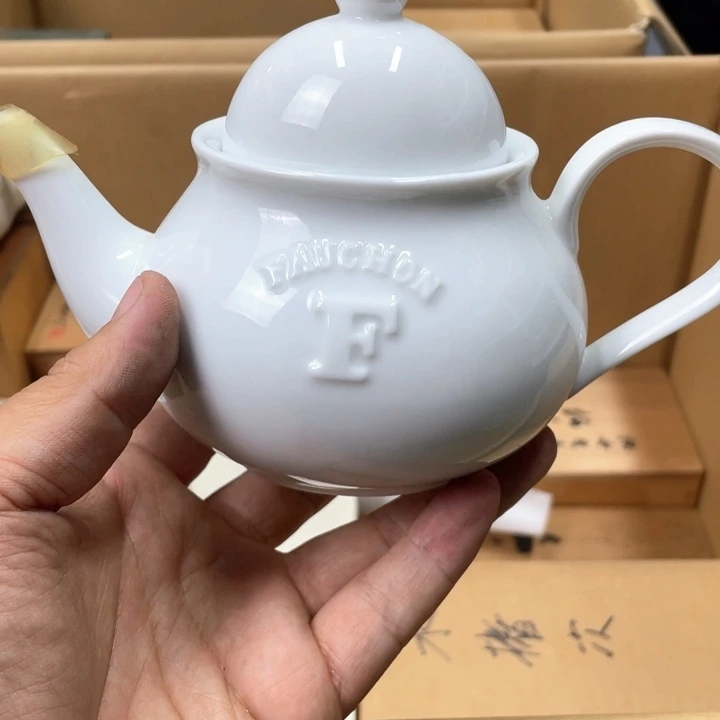 瓷片山****宿瓷片哈哈哈哈哈