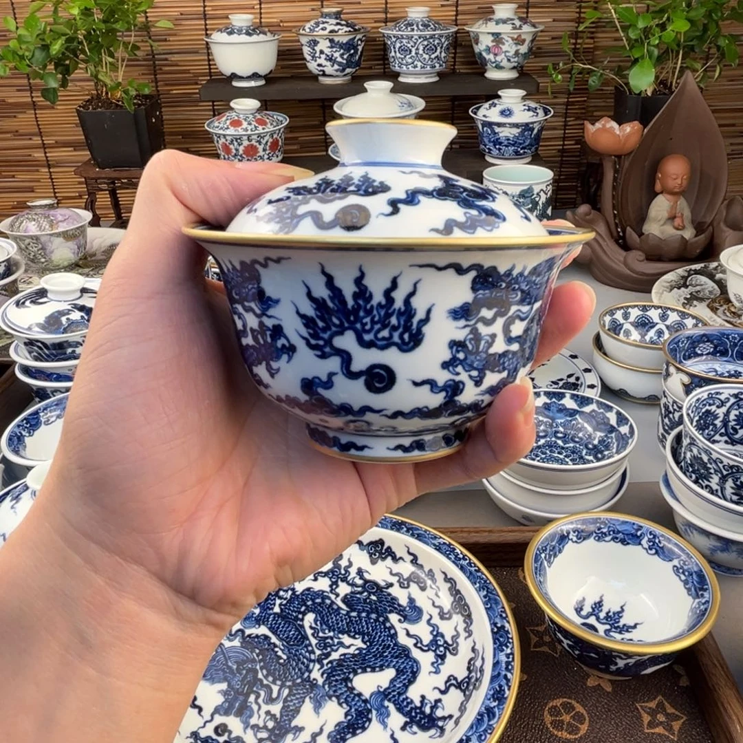 瓷片盖碗哈哈哈哈哈哈哈