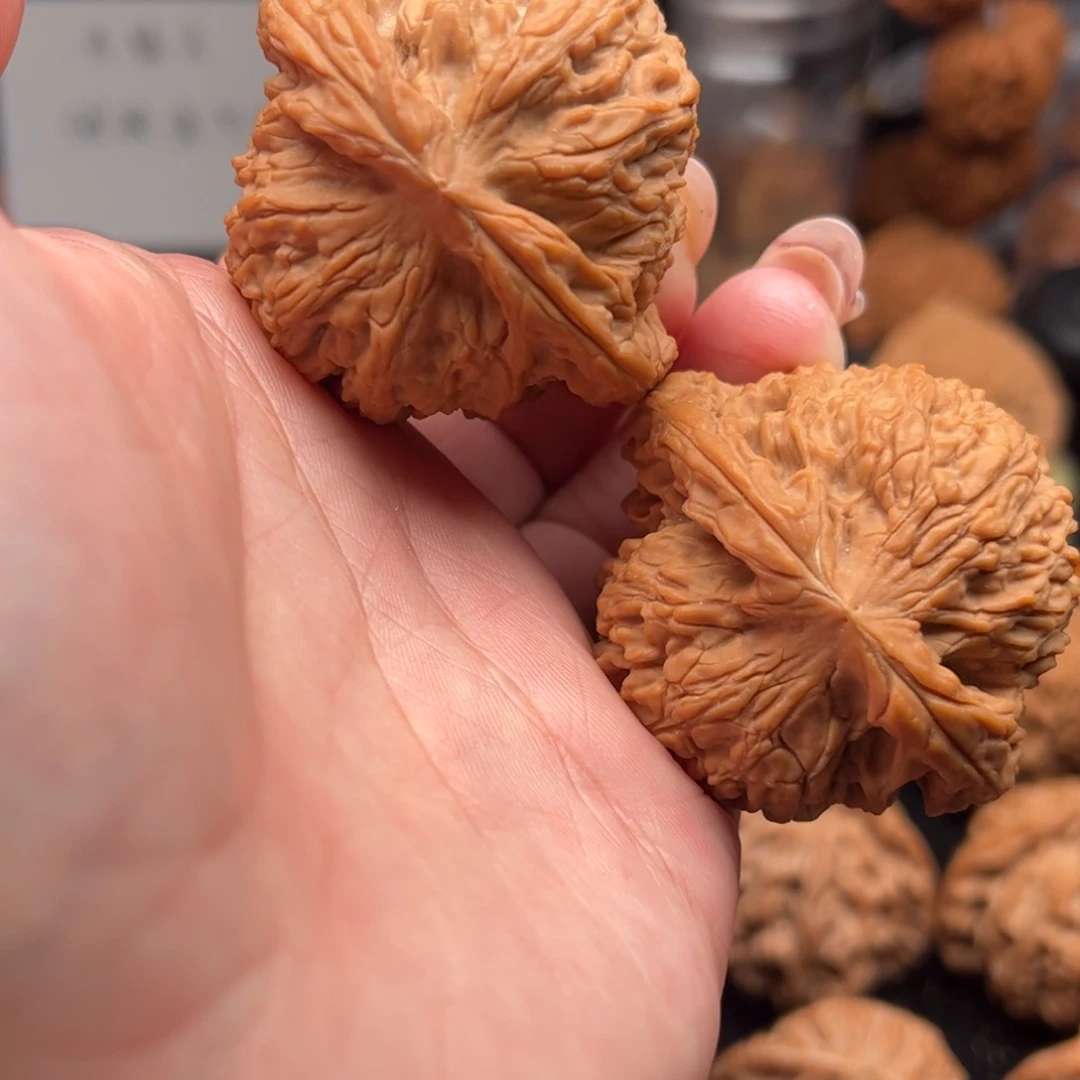 核桃把件南疆石44