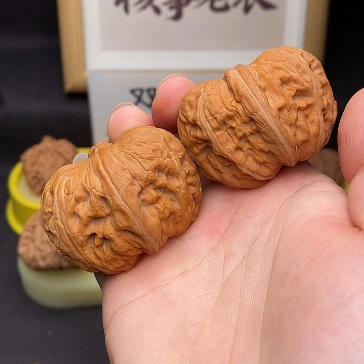 E***O桃核吊坠元宝全品
