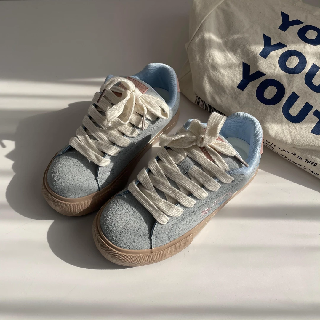 2025春季新款湖蓝色鞋子女学院风板鞋女款百搭星星圆头休闲女板鞋