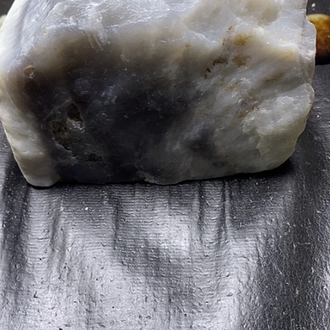 未镶嵌和田玉摆件