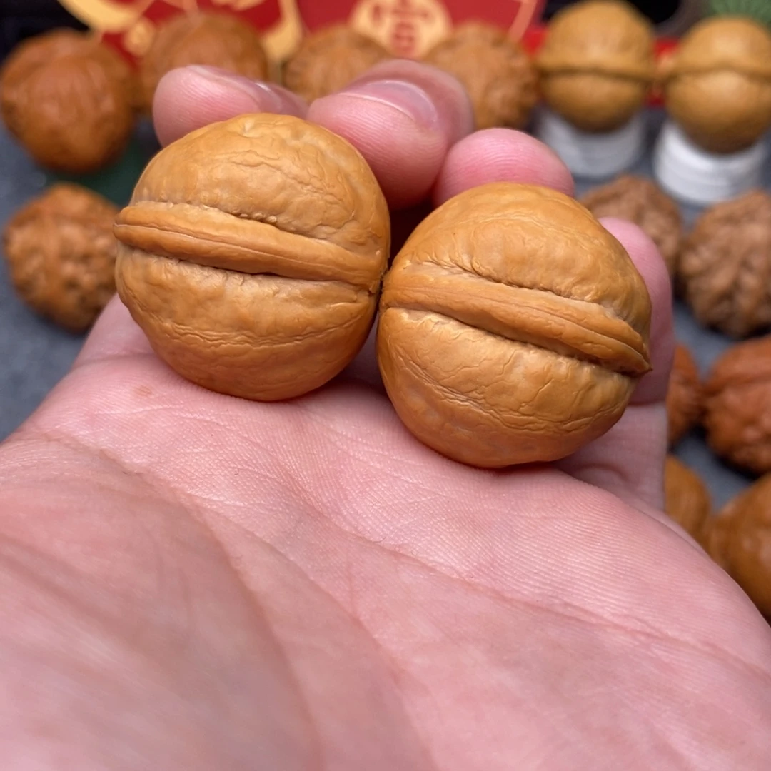 文玩核桃把件小海豚