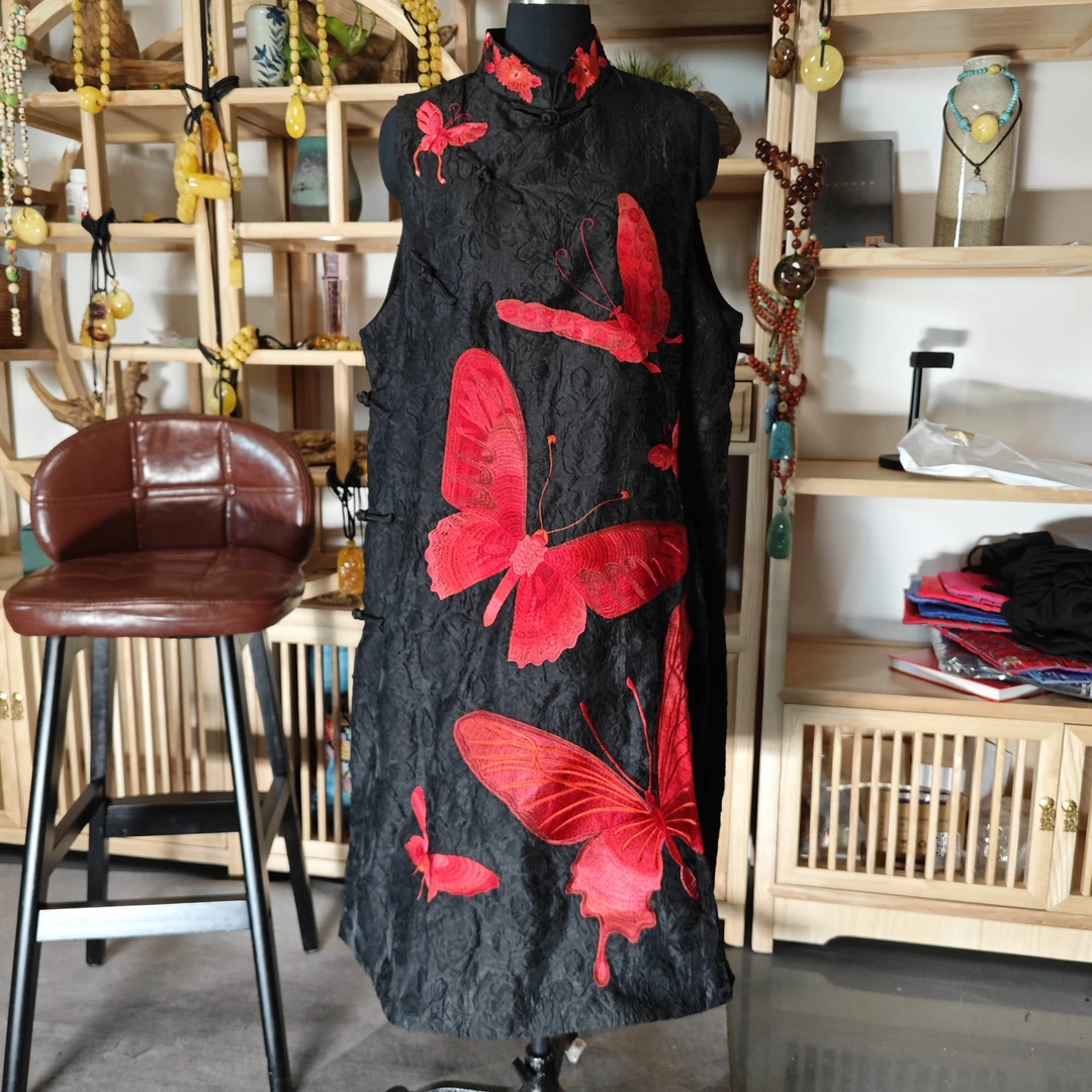 凤来兮私人定制黑底红蝴蝶重工盘扣长款马甲（HM101038）