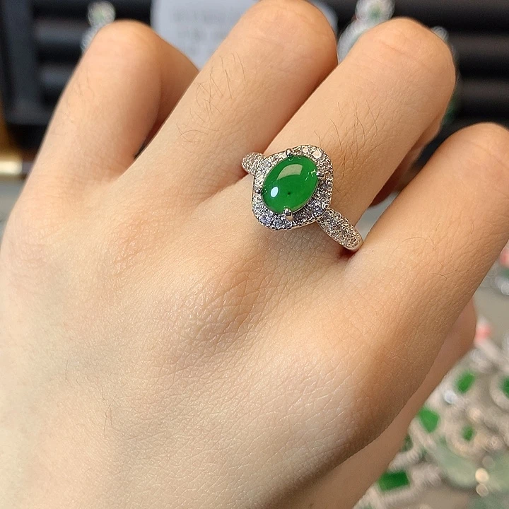 翡翠未镶嵌戒指戒指