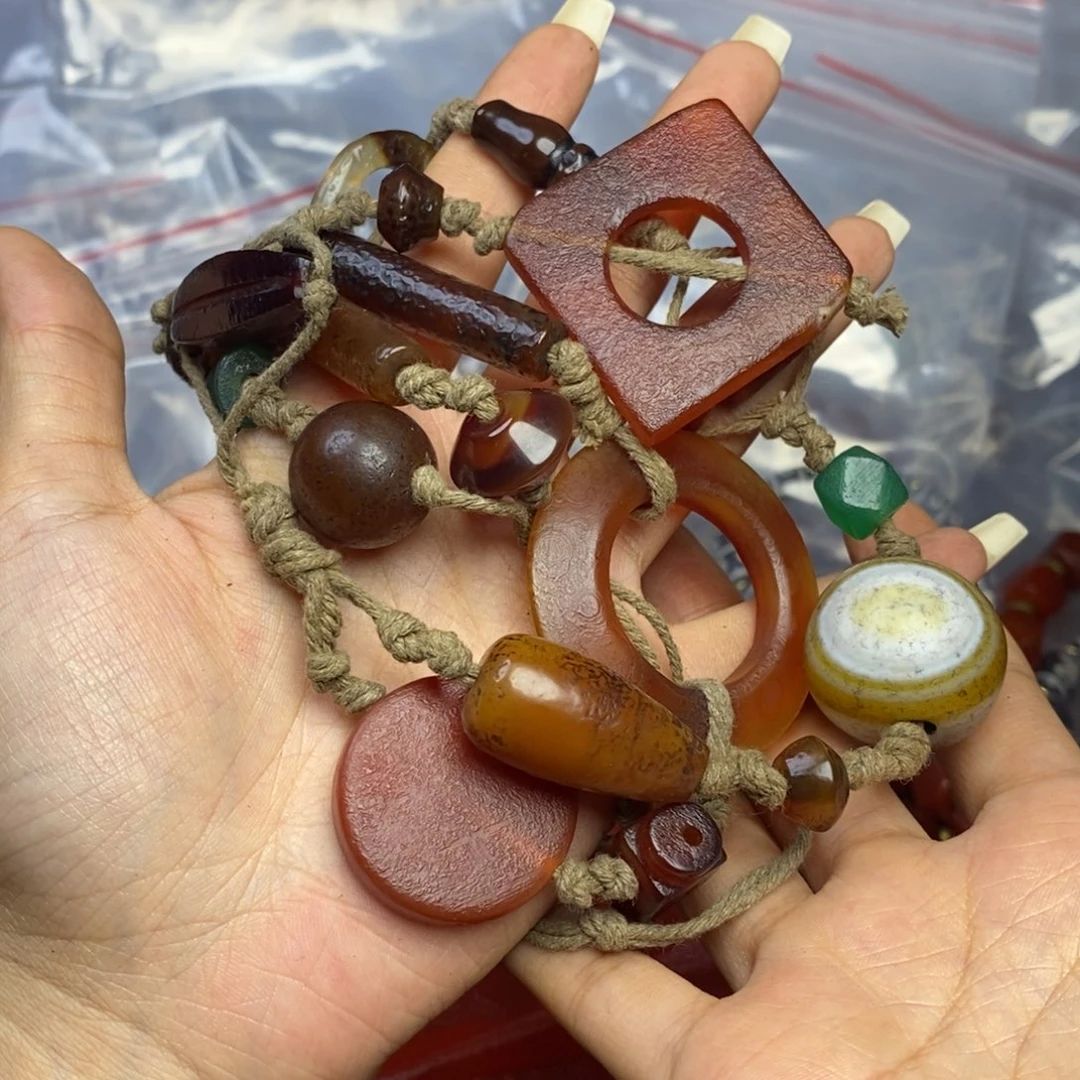 玛瑙/玉髓颈饰未镶嵌