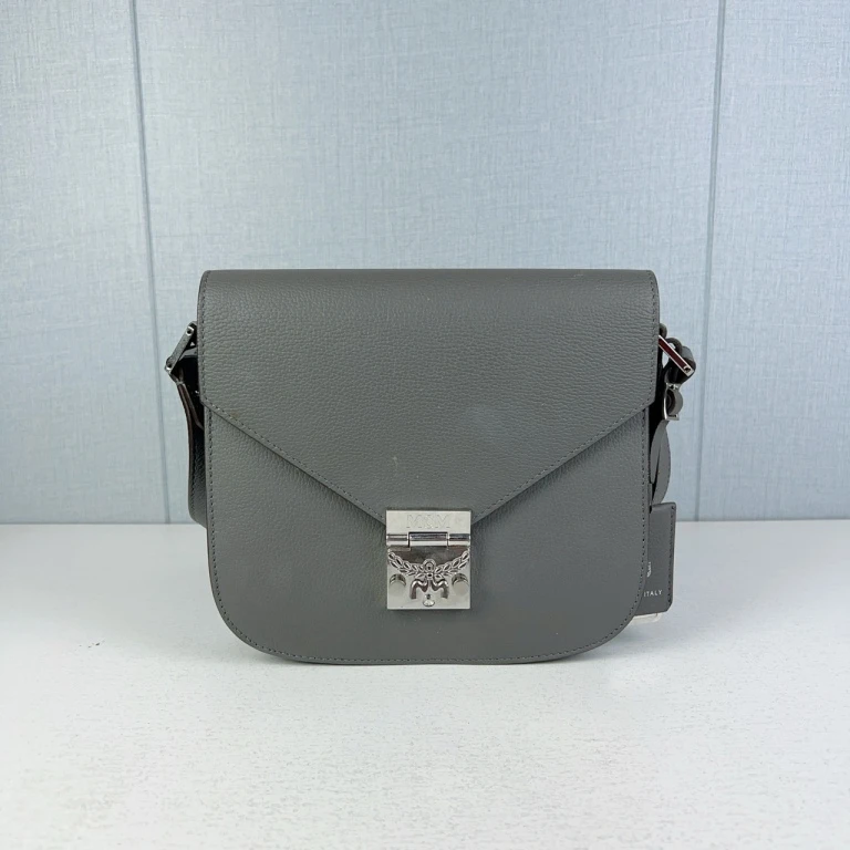 99新 MCM MCM/MCM 马鞍包 大象灰