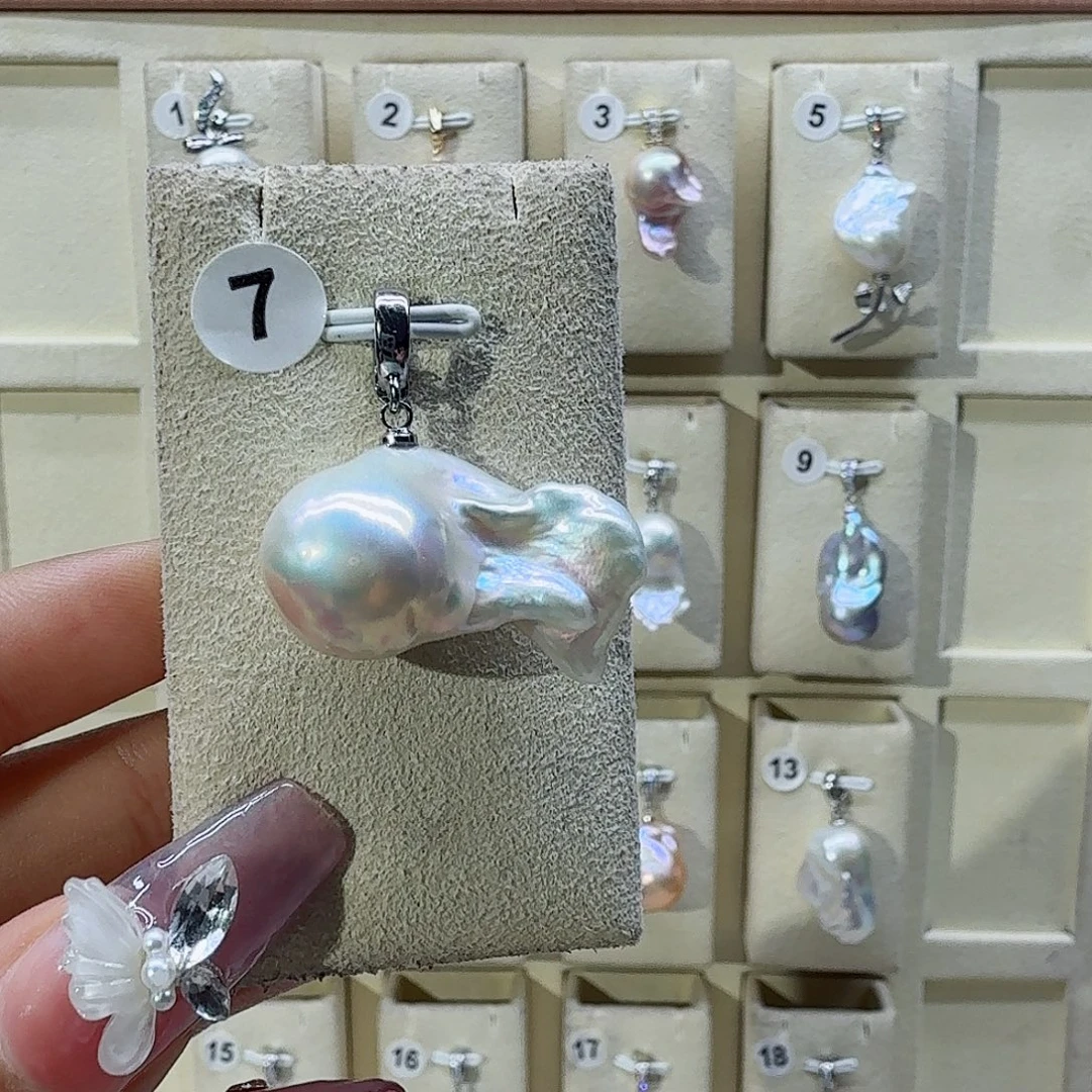 合金淡水珍珠颈饰