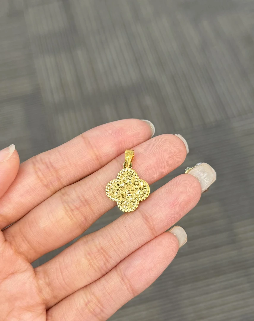 足金999 实心碎冰四花吊坠 2.37