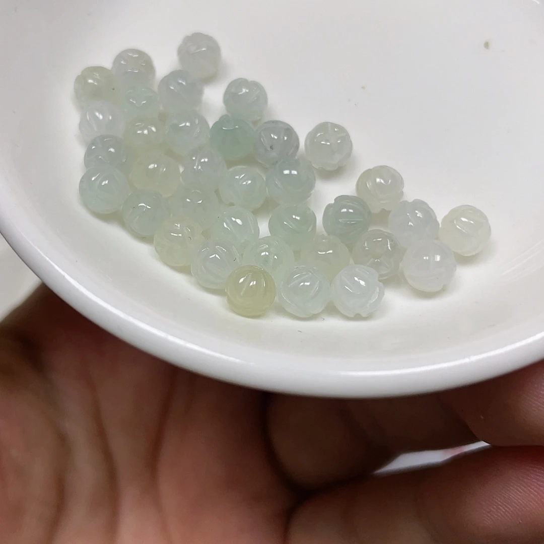 翡翠散珠卡5.3,35颗