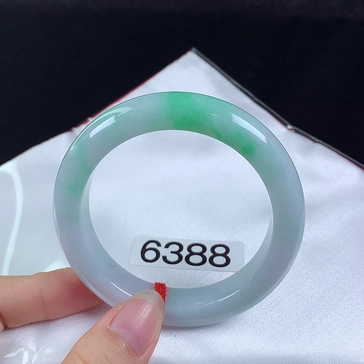 翡翠未镶嵌手镯54圈