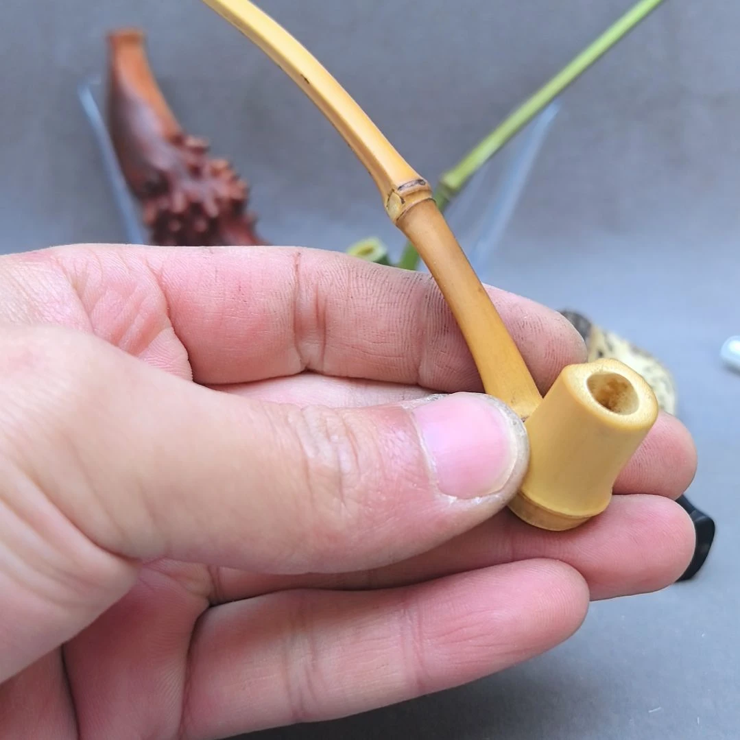 奇***，烟熏竹小烟斗，粗中细可以用