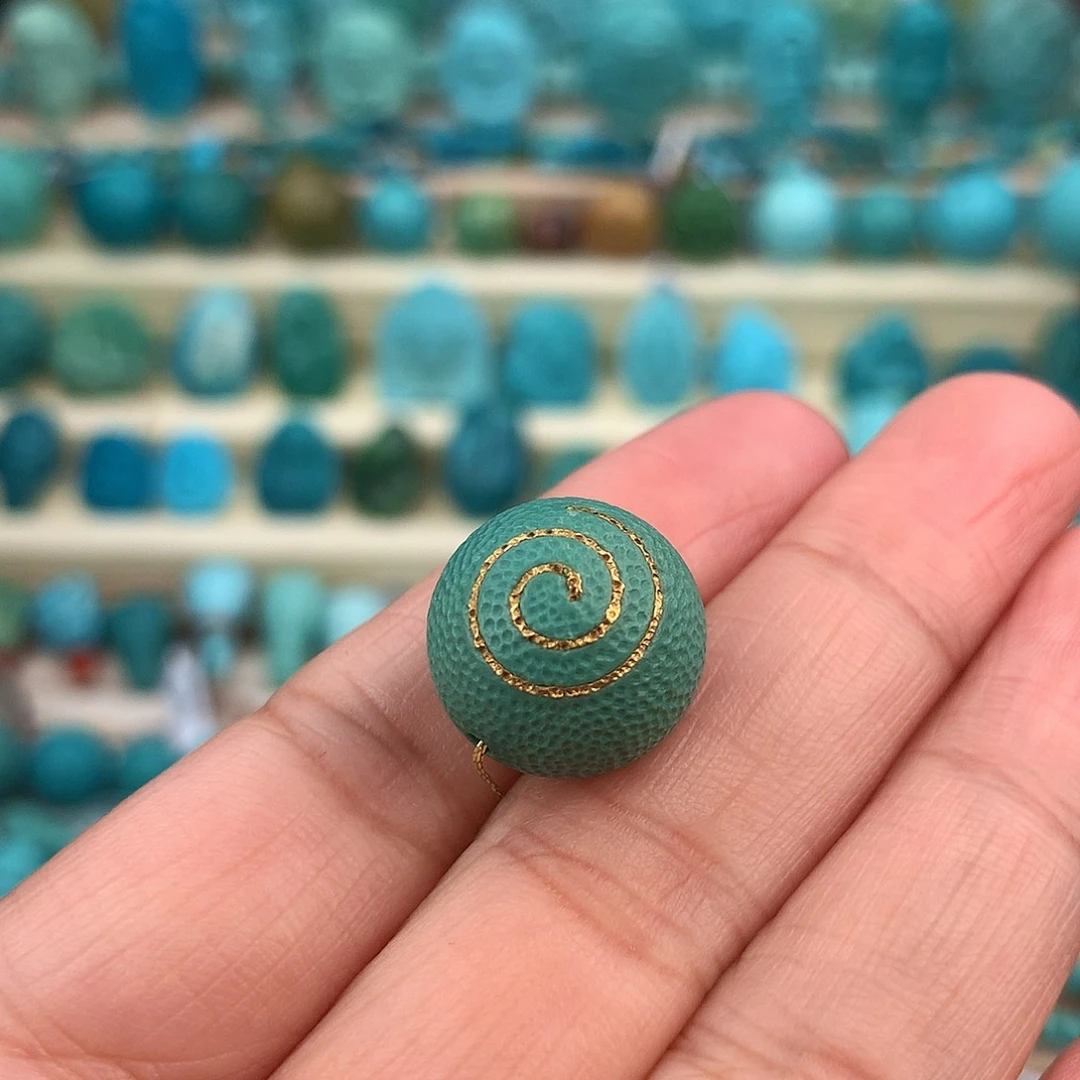 绿松石未镶嵌珠宝奇石15