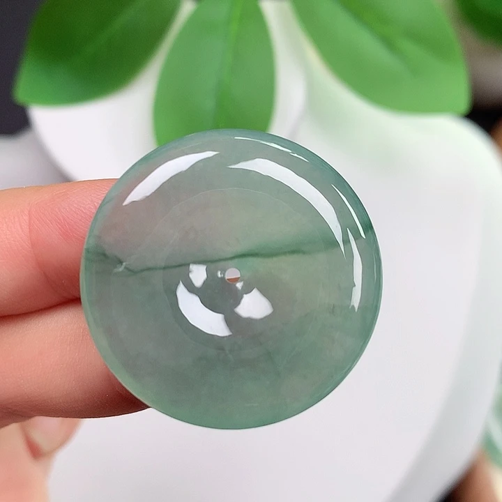 翡翠未镶嵌颈饰平安扣 30.1x6.2mm