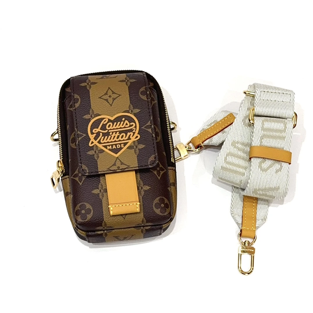 99新 LouisVuitton/路易威登 限量nigo 胶囊系列系列联名手机包