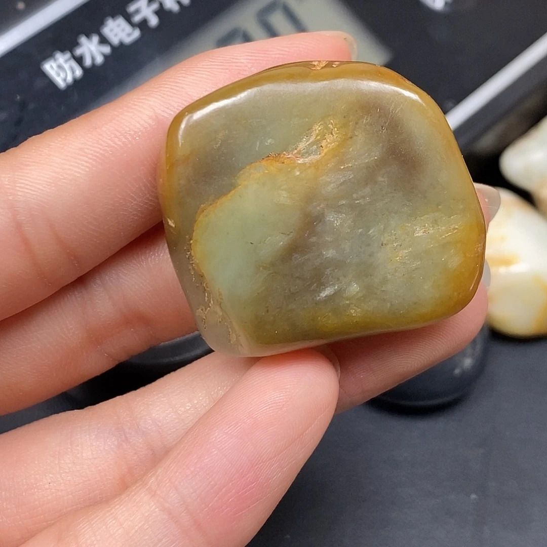 和田玉（糖玉）未镶嵌挂件