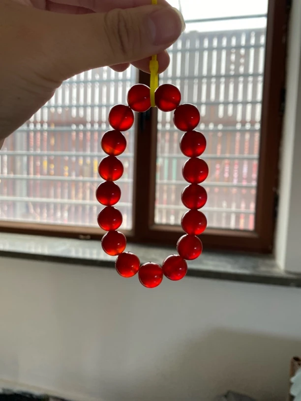 冰红小珠径玛瑙手串
