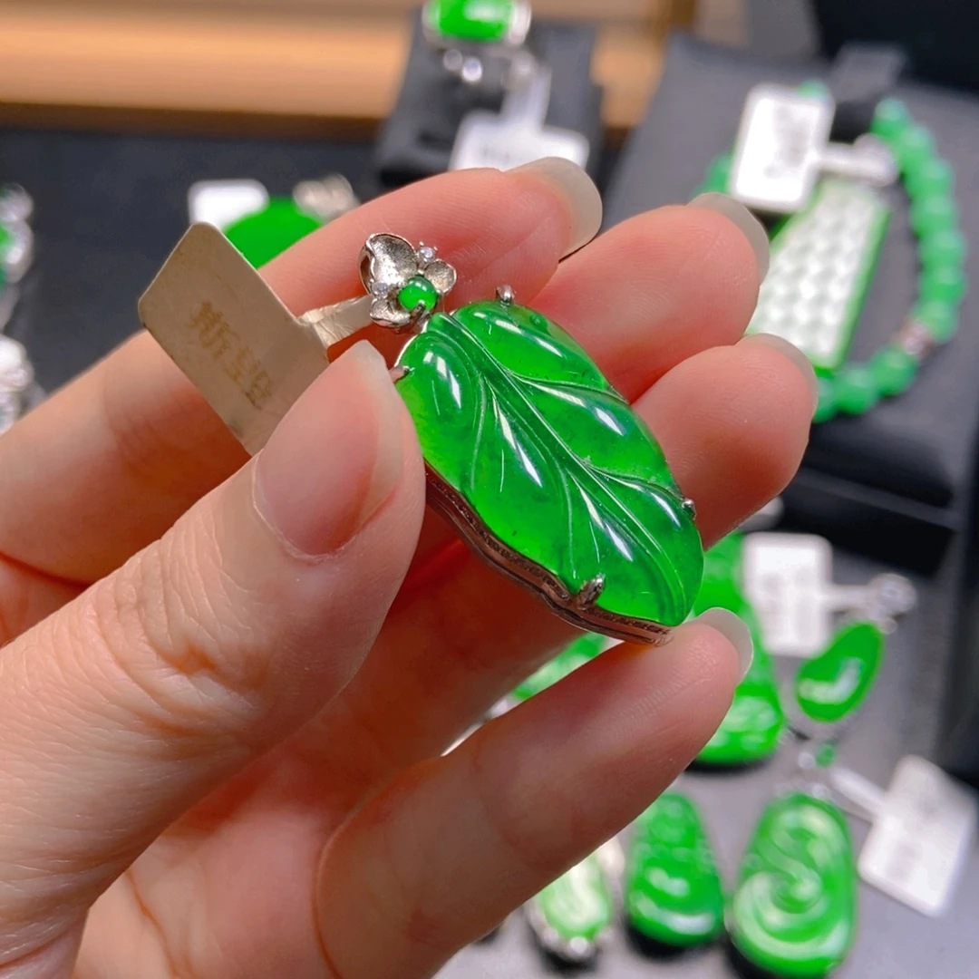 翡翠银S925镶嵌吊坠(不含链)