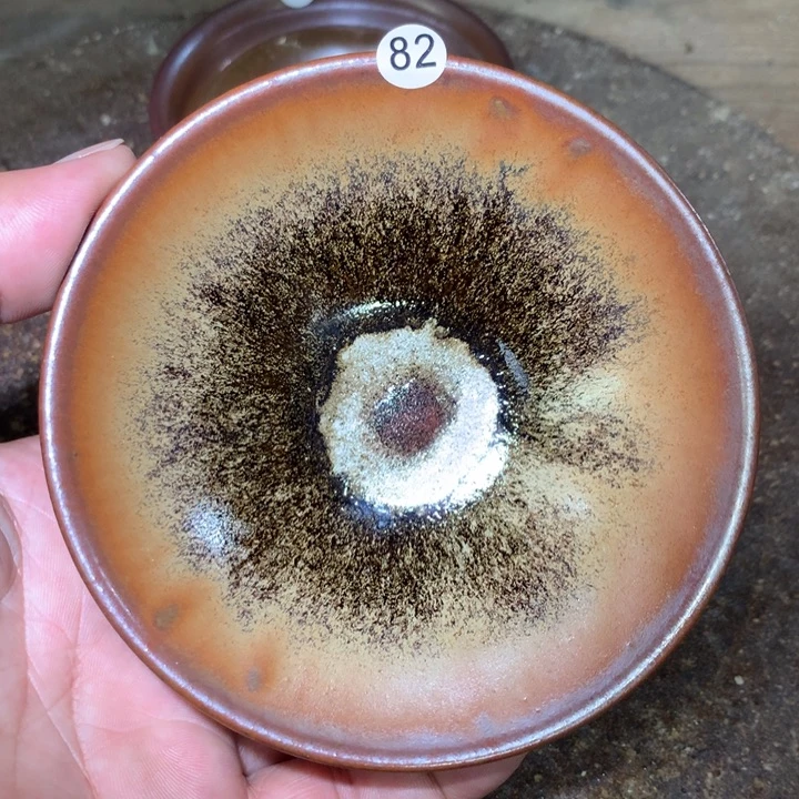 茶盏细看这支公屏上说82