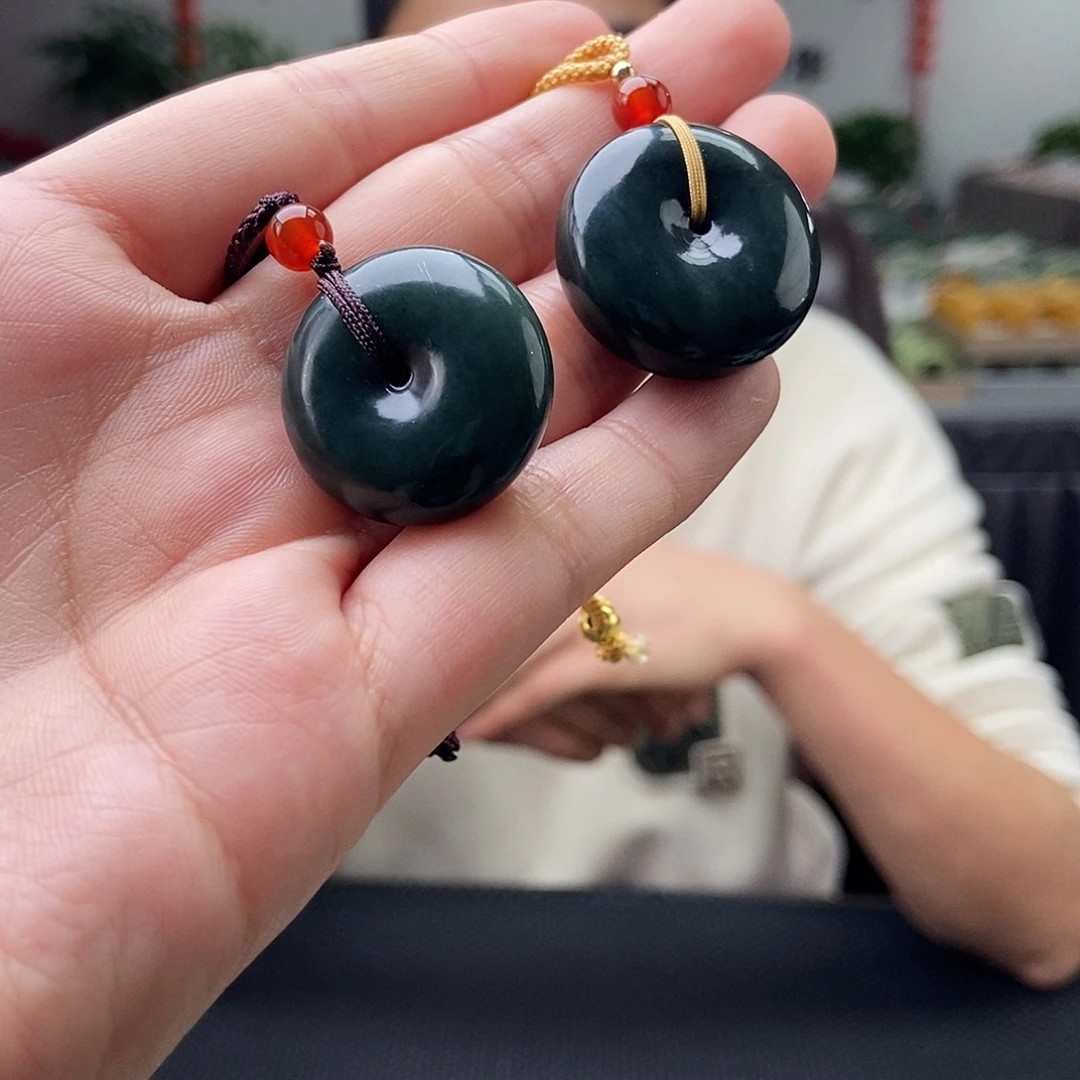 和田玉颜色多样性发拍一发一未镶嵌