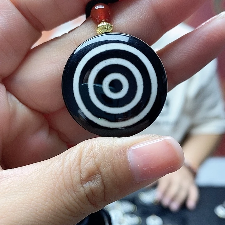 玛瑙/玉髓颈饰合金