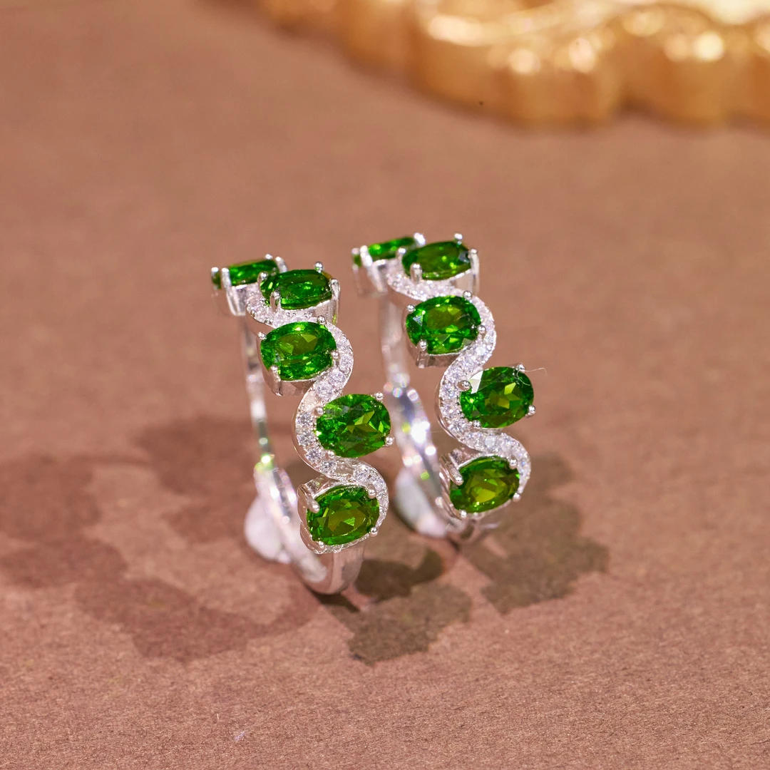 【歪歪】透辉石戒指4*5（白）（多样性发一）XB-W8855