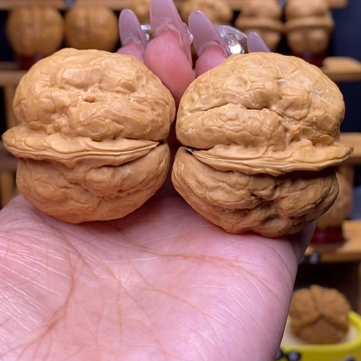 顺***务把件文玩核桃金蟾疙瘩包6号