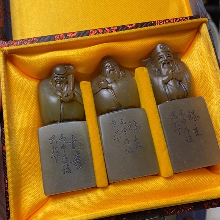 一***墨瓷片如图所示所拍即所得