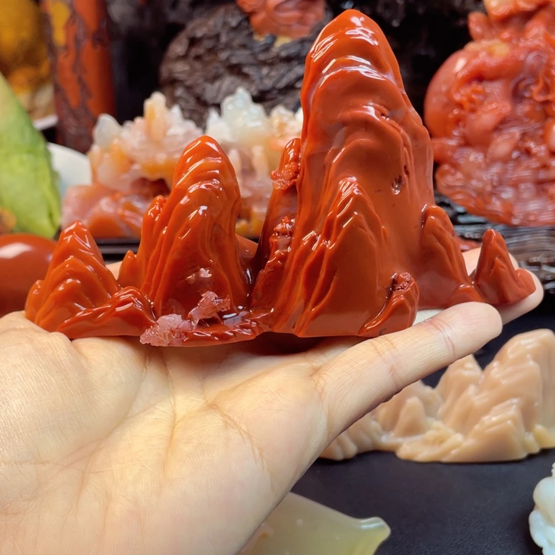 寿山石手艺人雕刻