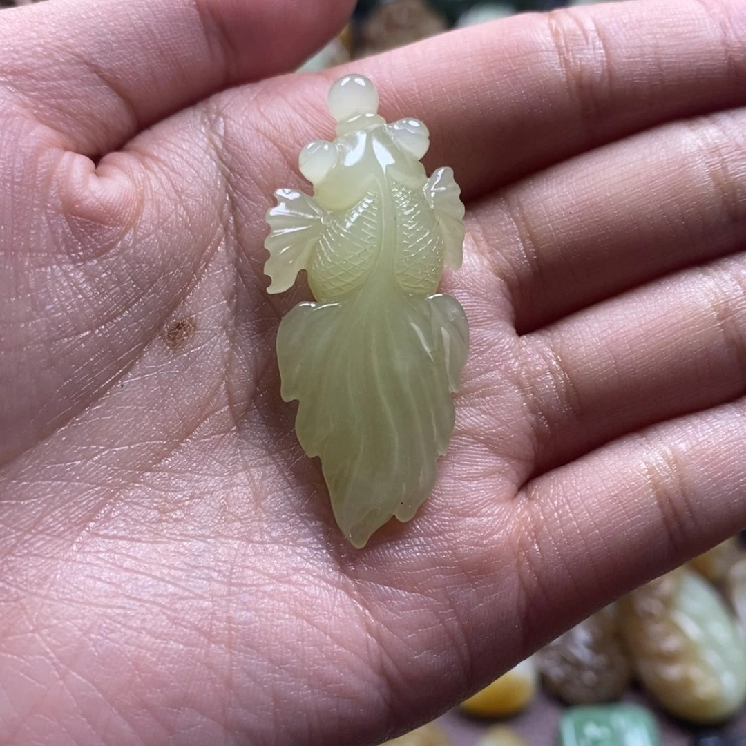 吊坠(不含链)未镶嵌和田玉（糖玉）